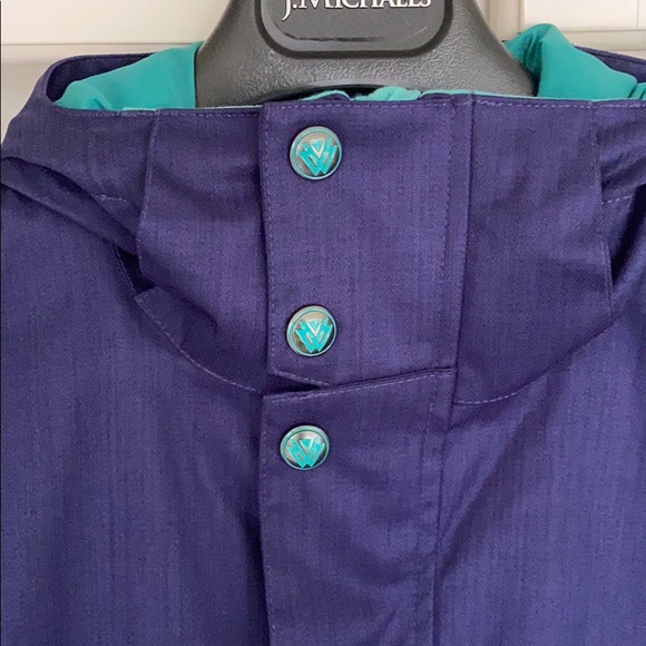 Women’s x-small burton ski coat - Picture 3 of 3